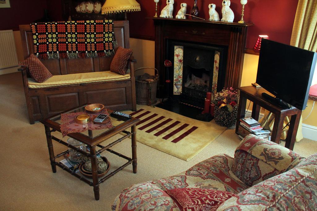 مبيت وإفطار نيو كي Beechwood House المظهر الخارجي الصورة