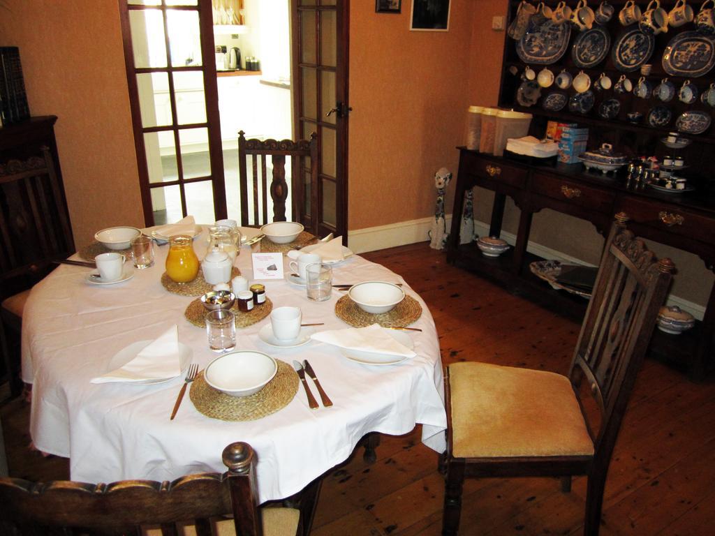 مبيت وإفطار نيو كي Beechwood House المظهر الخارجي الصورة
